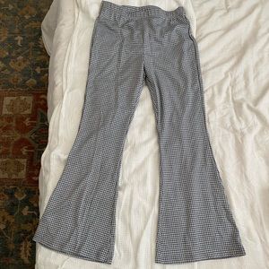 Wild Fable | Houndstooth stretchy flare pants | L